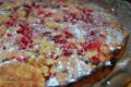 Ekspresowe ciasto z czerwoną porzeczką i kruszonką